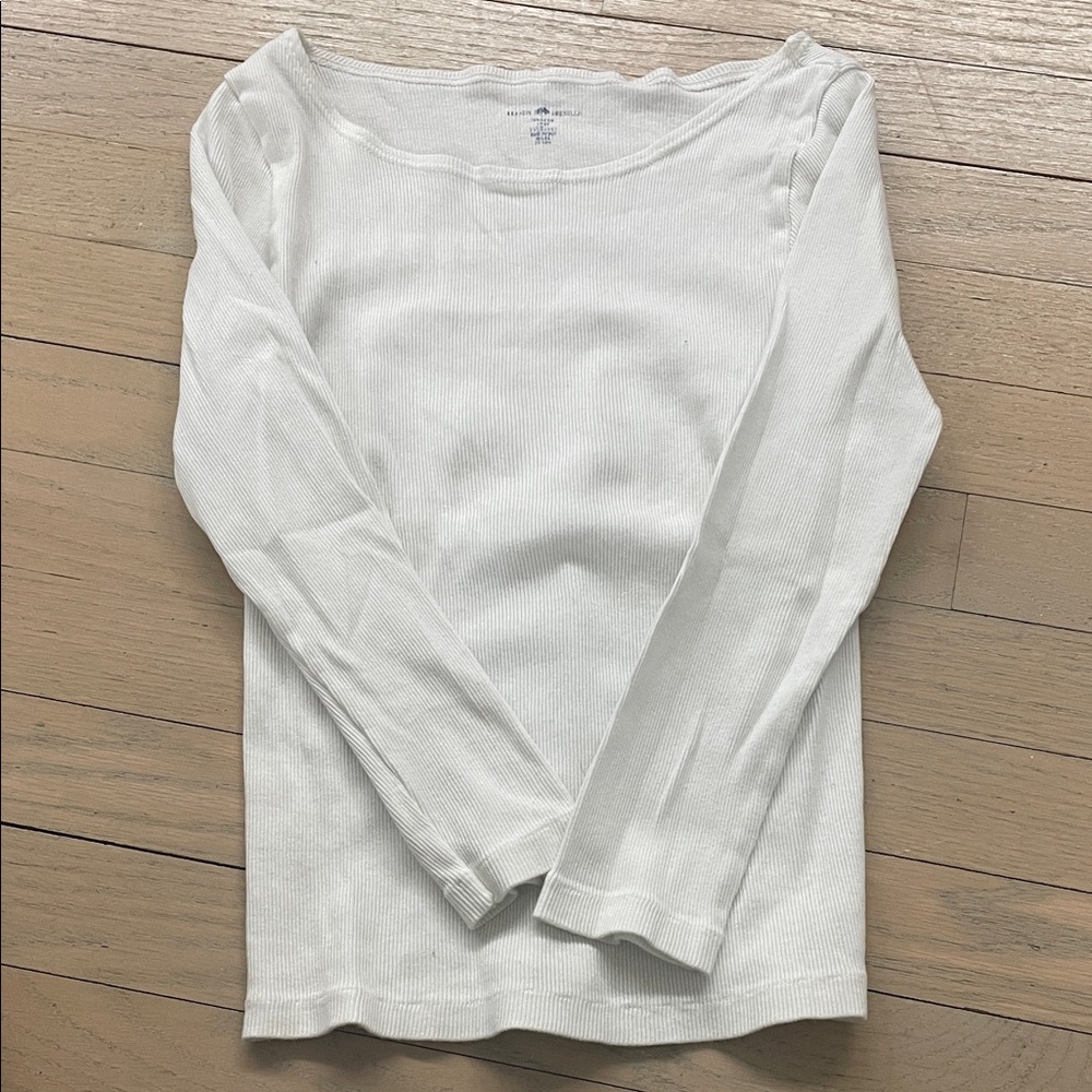 Brandy Melville Cream Long Sleeve Tee